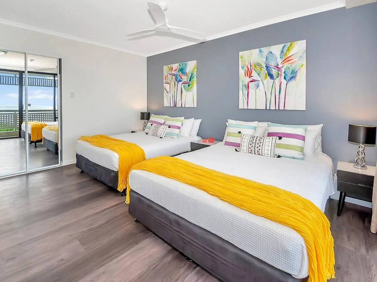 Apartment 'Luxury Waterfront' Spectacular Oasis In The City Cairns Australia