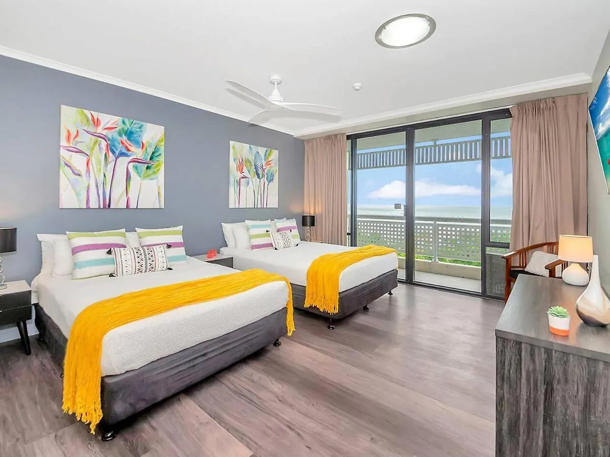 'Luxury Waterfront' Spectacular Oasis In The City Cairns 0*,