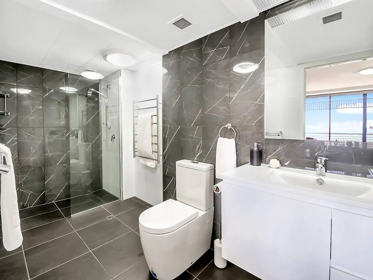 Apartment 'Luxury Waterfront' Spectacular Oasis In The City Cairns Australia